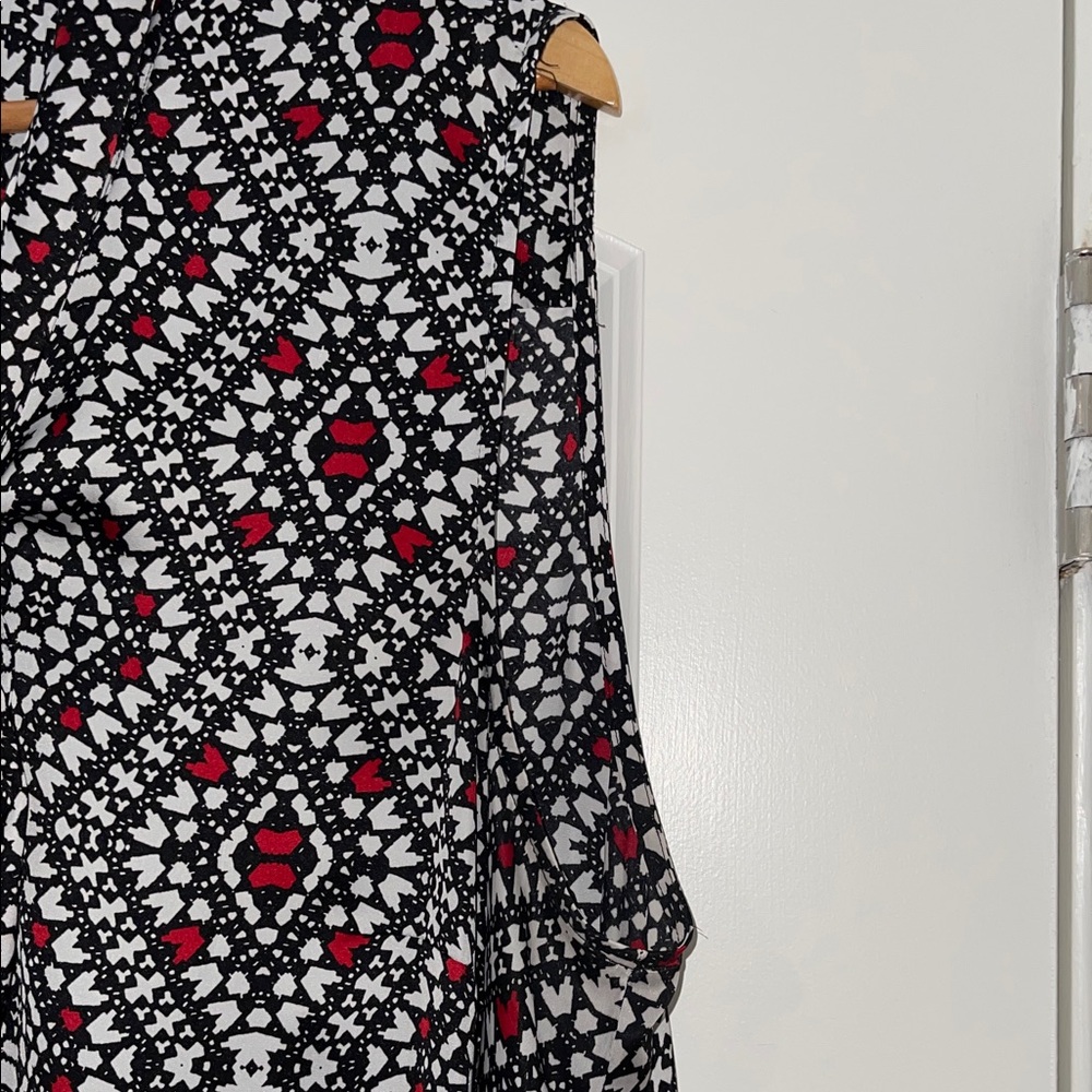 Nine West Black and Red Geometric Blouse - Picture 6 of 8